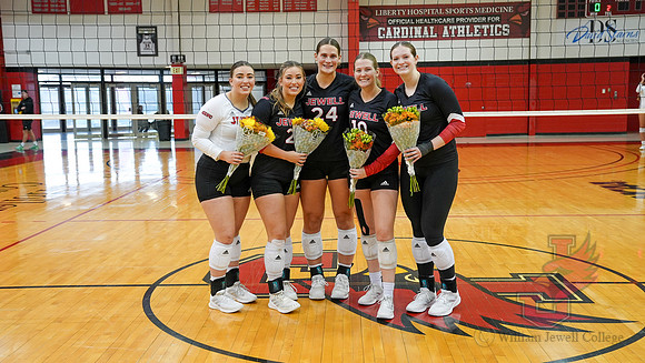 24.11.02 ATH VB Senior Day20