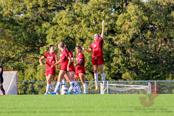 24.10.04 ATH WSOC V Quincy-35