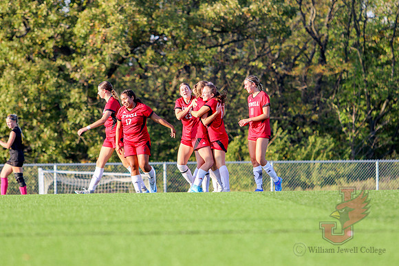 24.10.04 ATH WSOC V Quincy-24