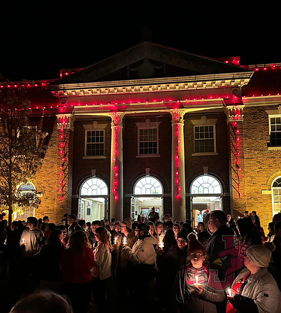 24.12.06 JSE Lighting of the Quad 26