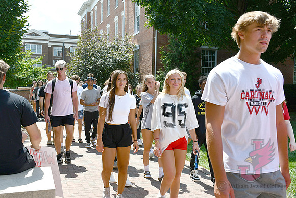 25.08.18 SLE Walk Around the Quad 50