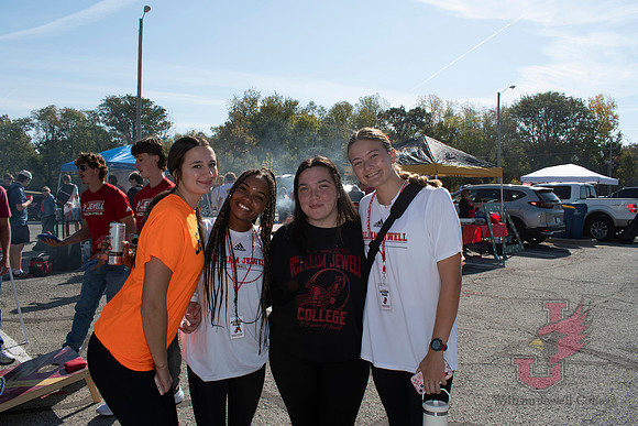 24.10.19 JSE Homecoming Tailgate 11