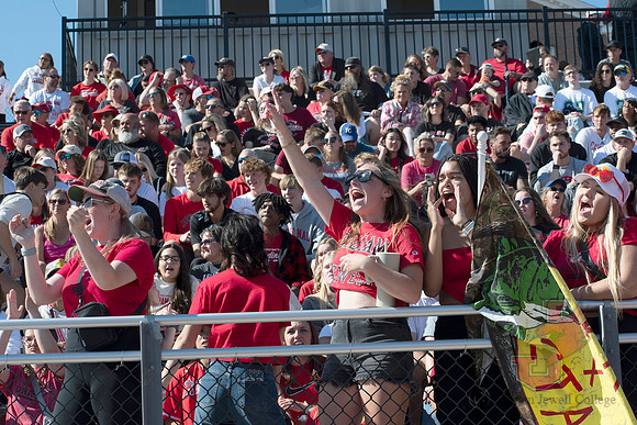 24.10.19 JSE Game-Day Spirit and Fans 2