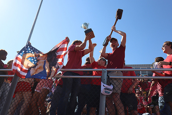 24.10.19 JSE Game-Day Spirit and Fans 43