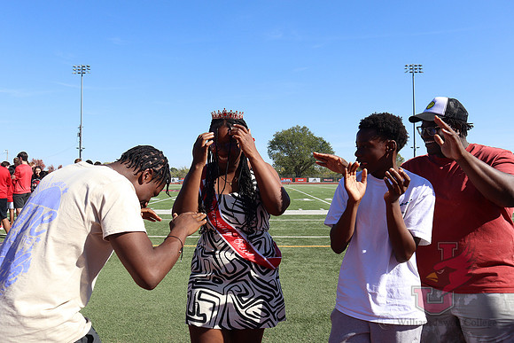 24.10.19 SLE Halftime - Homecoming Court 28