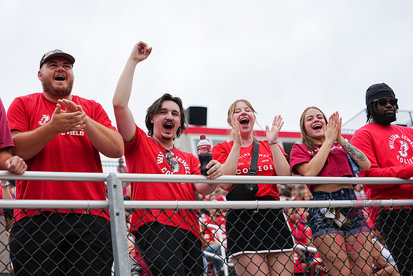 25.10.18 JSE Homecoming Game, Fans 8