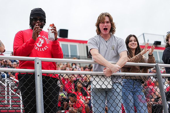 25.10.18 JSE Homecoming Game, Fans 9