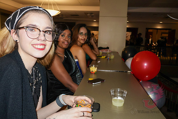 25.10.13 SLE Homecoming Met Gala 21