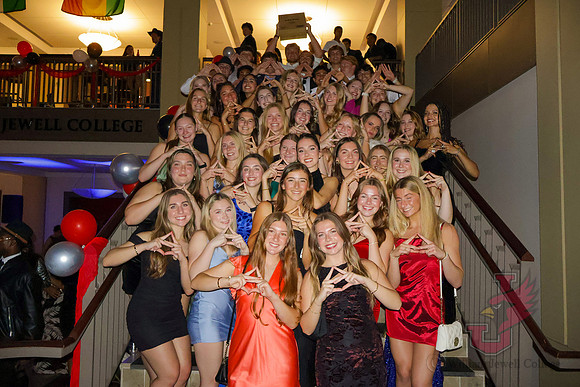 25.10.13 SLE Homecoming Met Gala 63
