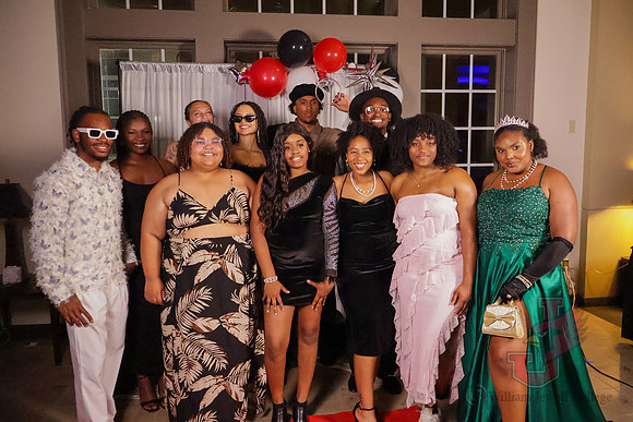 25.10.13 SLE Homecoming Met Gala 64