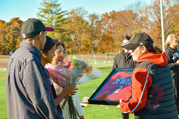 25.11.02 ATH WSOC Senior Day3