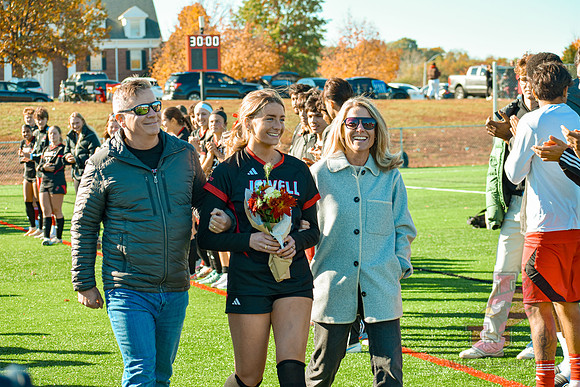25.11.02 ATH WSOC Senior Day8