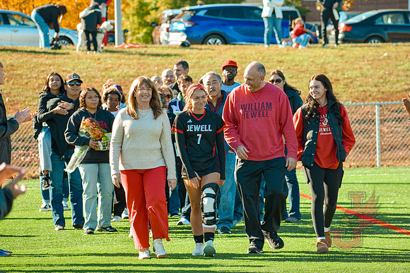 25.11.02 ATH WSOC Senior Day10