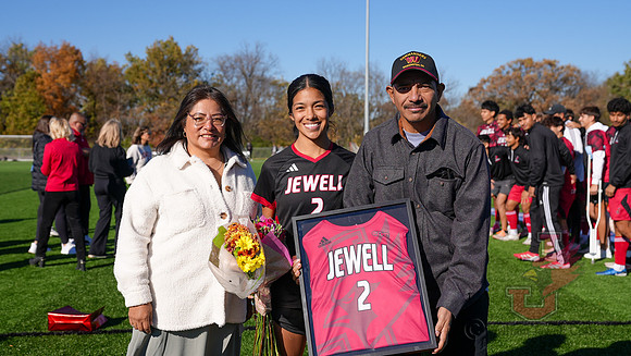 25.11.02 ATH WSOC V UMSL30