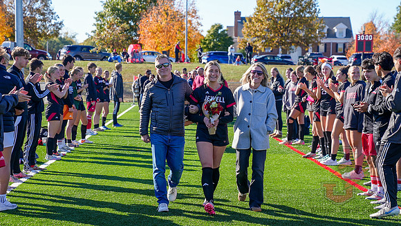 25.11.02 ATH WSOC V UMSL33