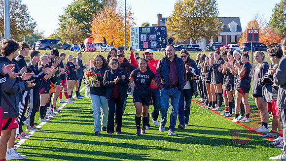 25.11.02 ATH WSOC V UMSL41