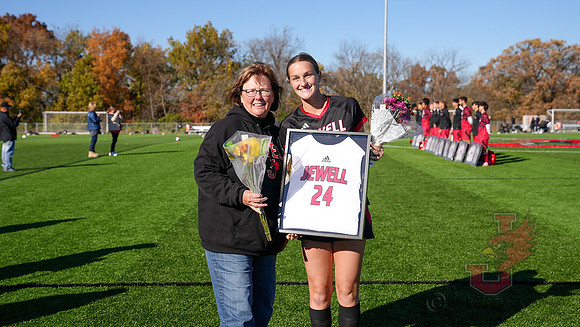 25.11.02 ATH WSOC V UMSL48