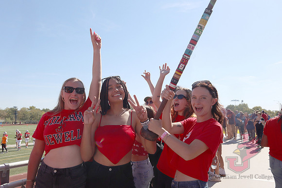 24.10.19 JSE Game-Day Spirit and Fans 46A