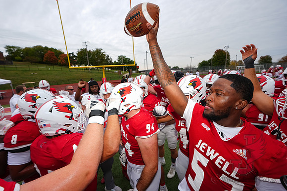 25.10.18 ATH FB V NE State - 20