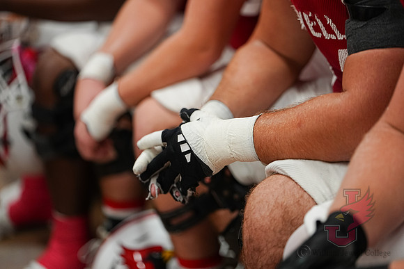 25.10.18 ATH FB V NE State - 48