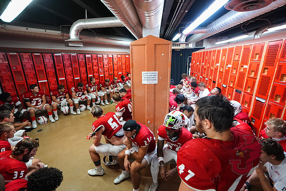 25.10.18 ATH FB V NE State - 55