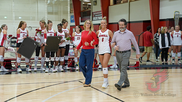 25.11.07 ATH VB Senior Day-5