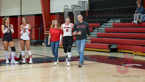 25.11.07 ATH VB Senior Day-14