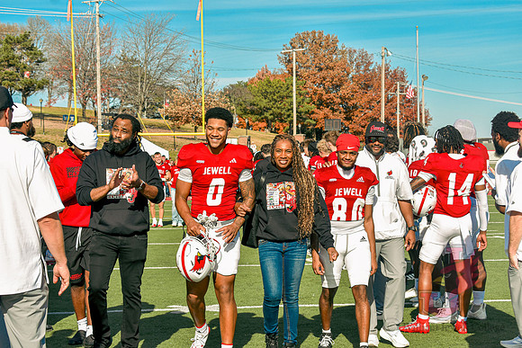 25.11.15 ATH FB V Lincoln5