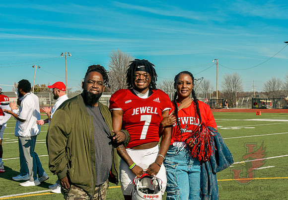 25.11.15 ATH FB V Lincoln13