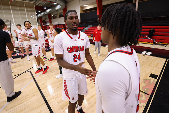 26.01.10 ATH MBB V McKendree25