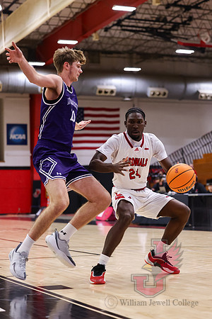 26.01.10 ATH MBB V McKendree37