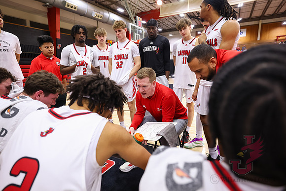 26.01.10 ATH MBB V McKendree106