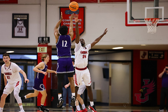 26.01.10 ATH MBB V McKendree109