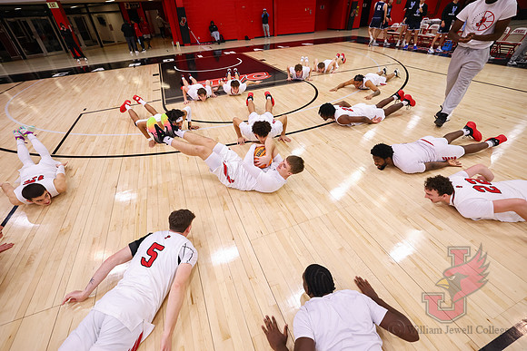 26.01.22 ATH MBB V Upper Iowa9