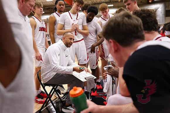 26.01.22 ATH MBB V Upper Iowa20