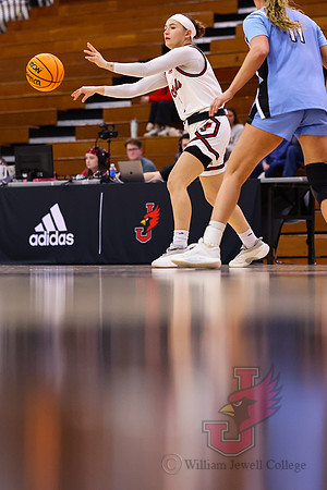 26.01.22 ATH WBB V Upper Iowa14