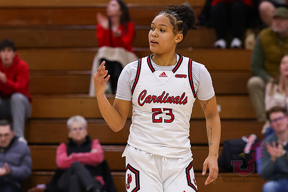 26.01.22 ATH WBB V Upper Iowa33