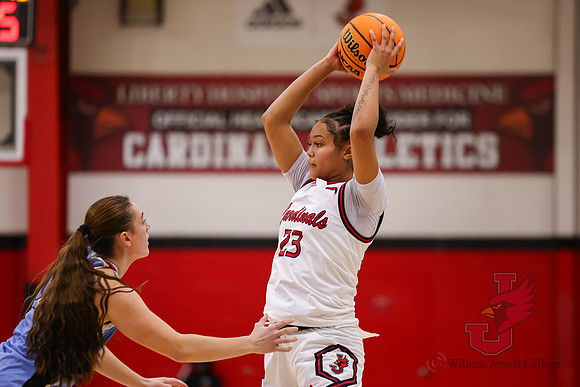 26.01.22 ATH WBB V Upper Iowa38