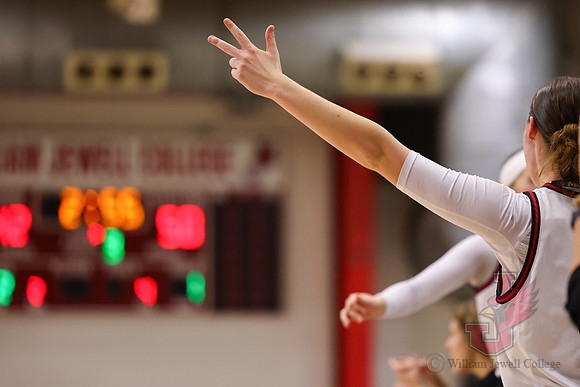 26.01.22 ATH WBB V Upper Iowa40