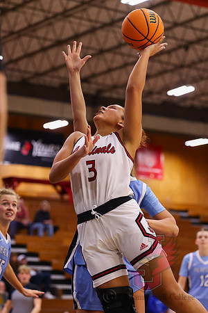 26.01.22 ATH WBB V Upper Iowa47