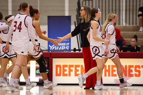 26.01.22 ATH WBB V Upper Iowa52