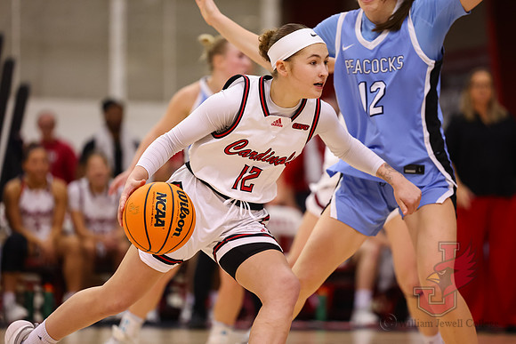 26.01.22 ATH WBB V Upper Iowa53