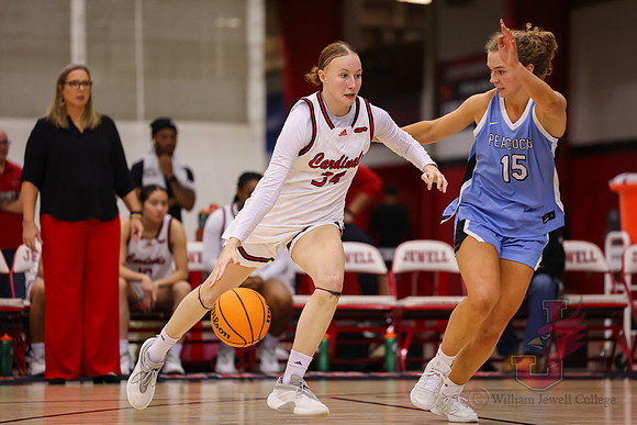 26.01.22 ATH WBB V Upper Iowa55