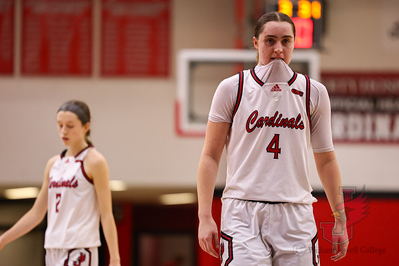 26.01.22 ATH WBB V Upper Iowa64