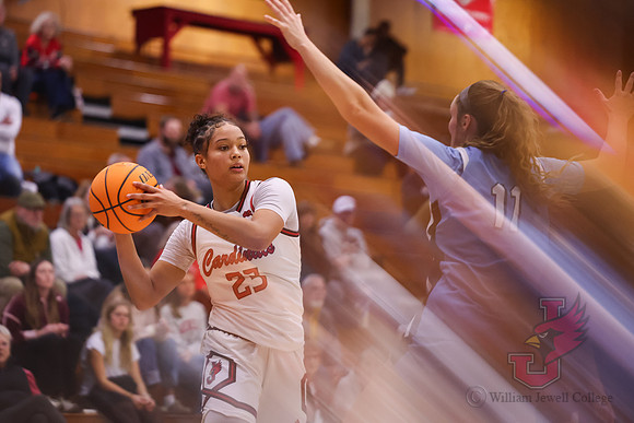 26.01.22 ATH WBB V Upper Iowa68
