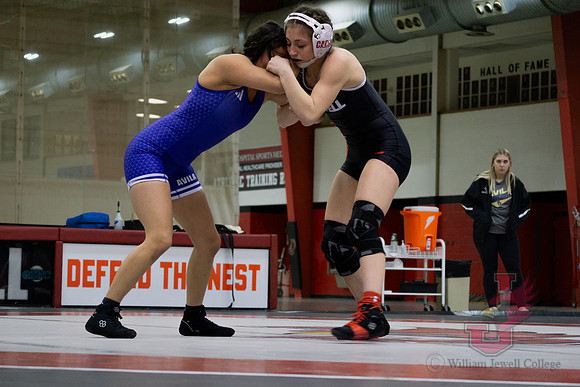 26.01.16 WWRSTL v. Avila11