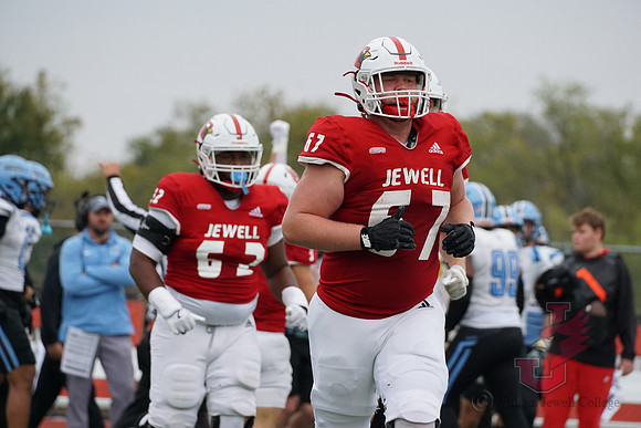 25.10.25 ATH FB V Upper Iowa6