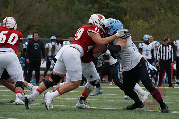 25.10.25 ATH FB V Upper Iowa13