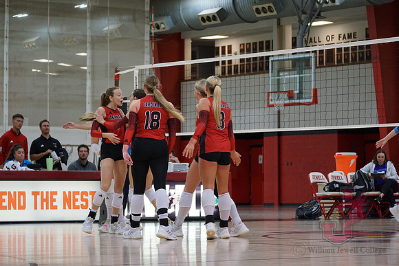 25.10.25 ATH VB V Truman State13