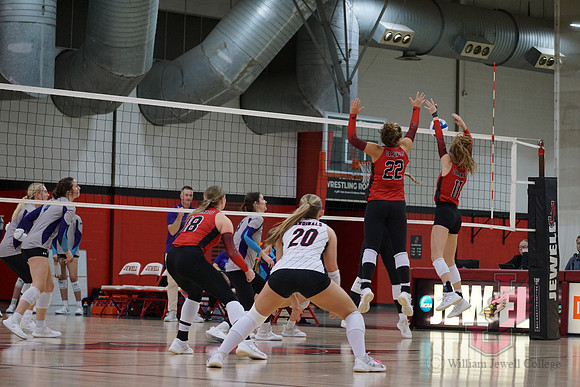 25.10.25 ATH VB V Truman State11